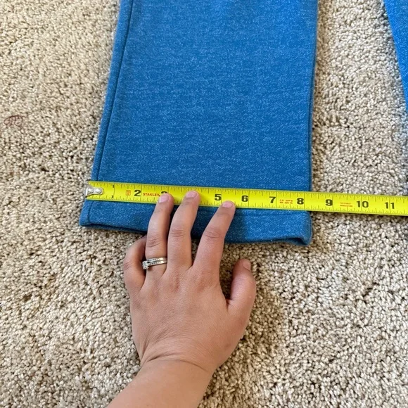 NWT‎ Hollister Women’s Blue Hoodie and Sweats Size L-XL Casual Relaxation - Picture 14 of 14